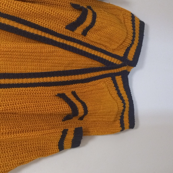 Revamped Sweater - Picture 2 of 4